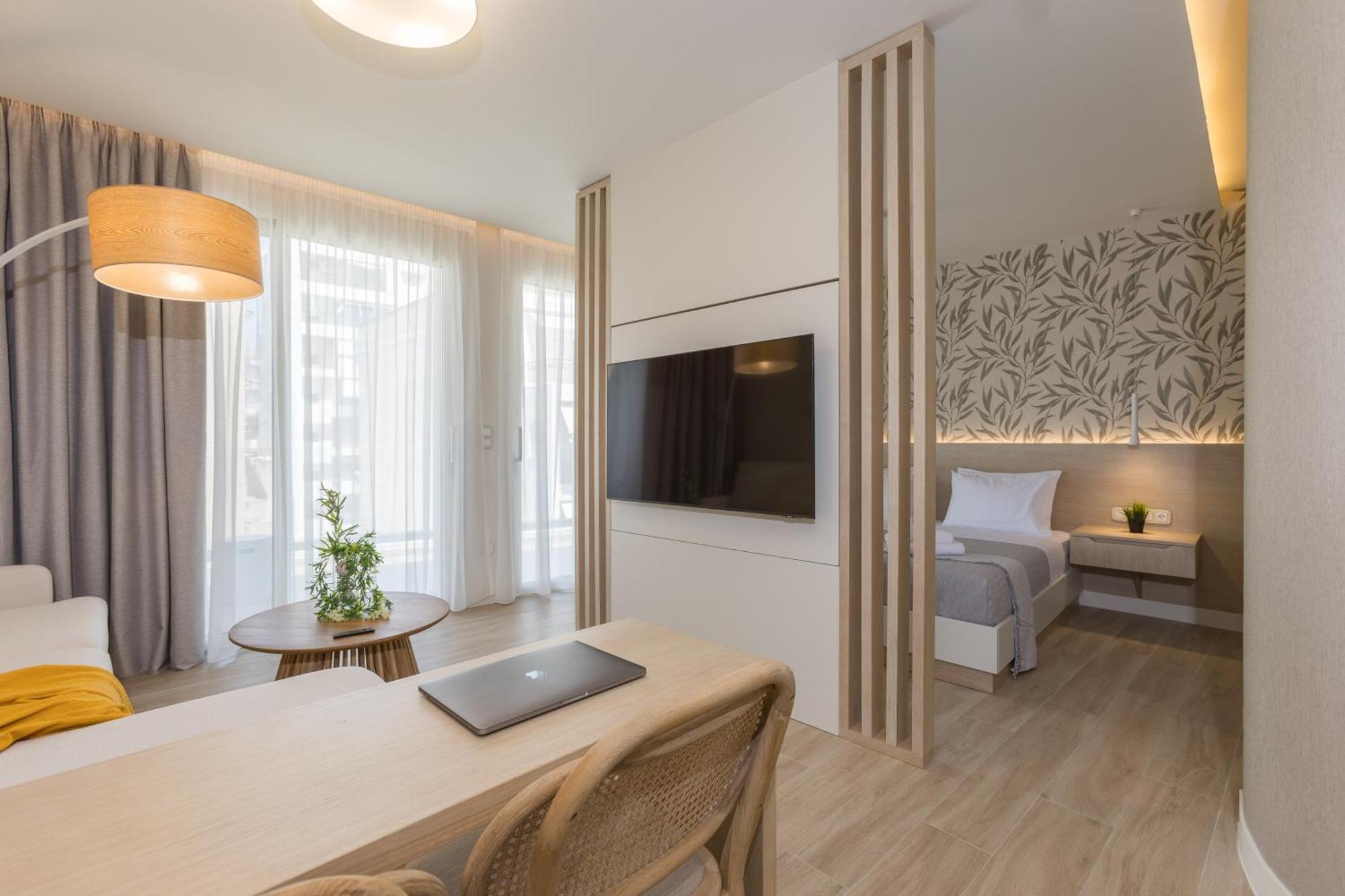 The Mediterranean Suites Piraeus Luaran gambar