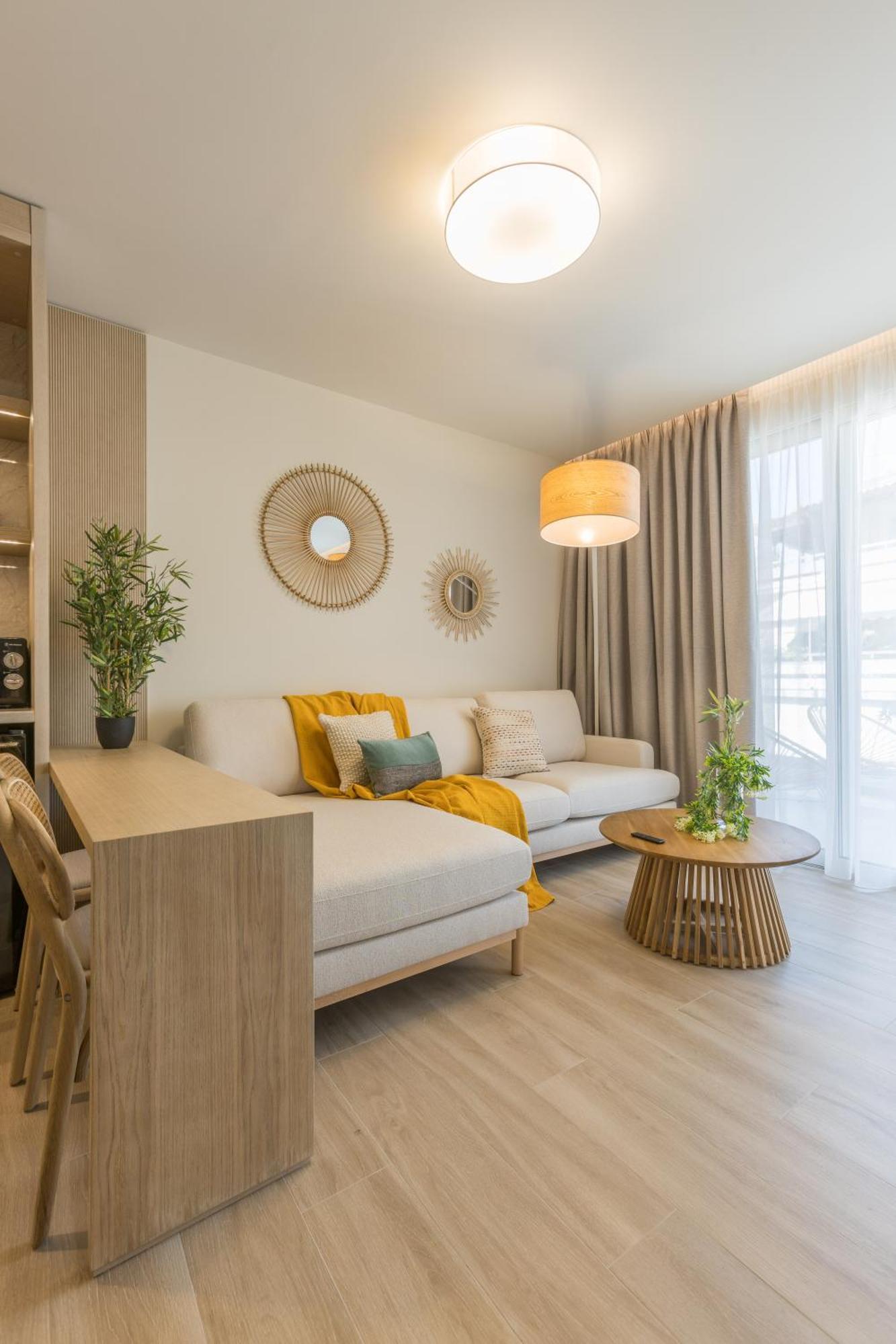 The Mediterranean Suites Piraeus Luaran gambar