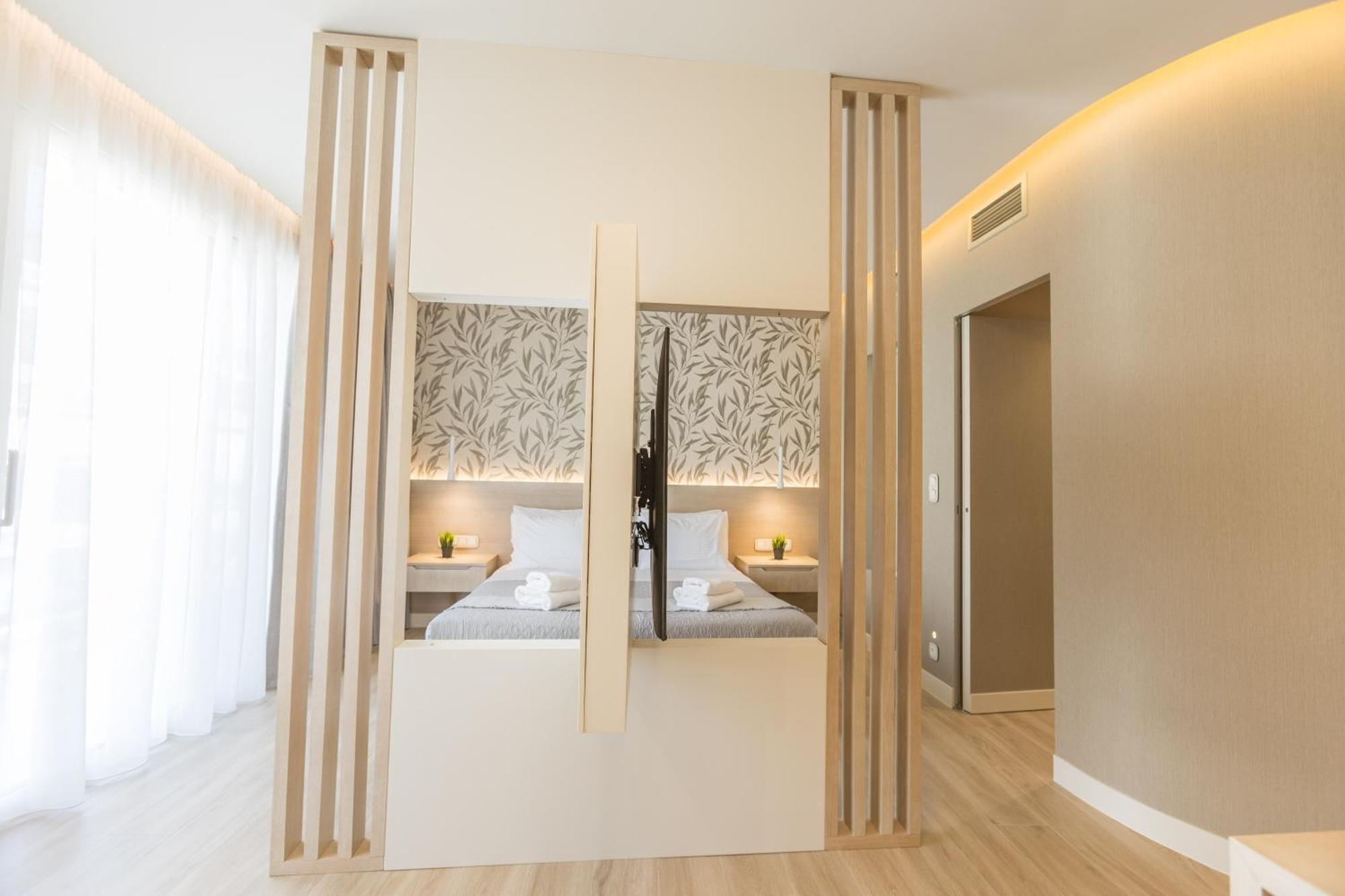 The Mediterranean Suites Piraeus Luaran gambar