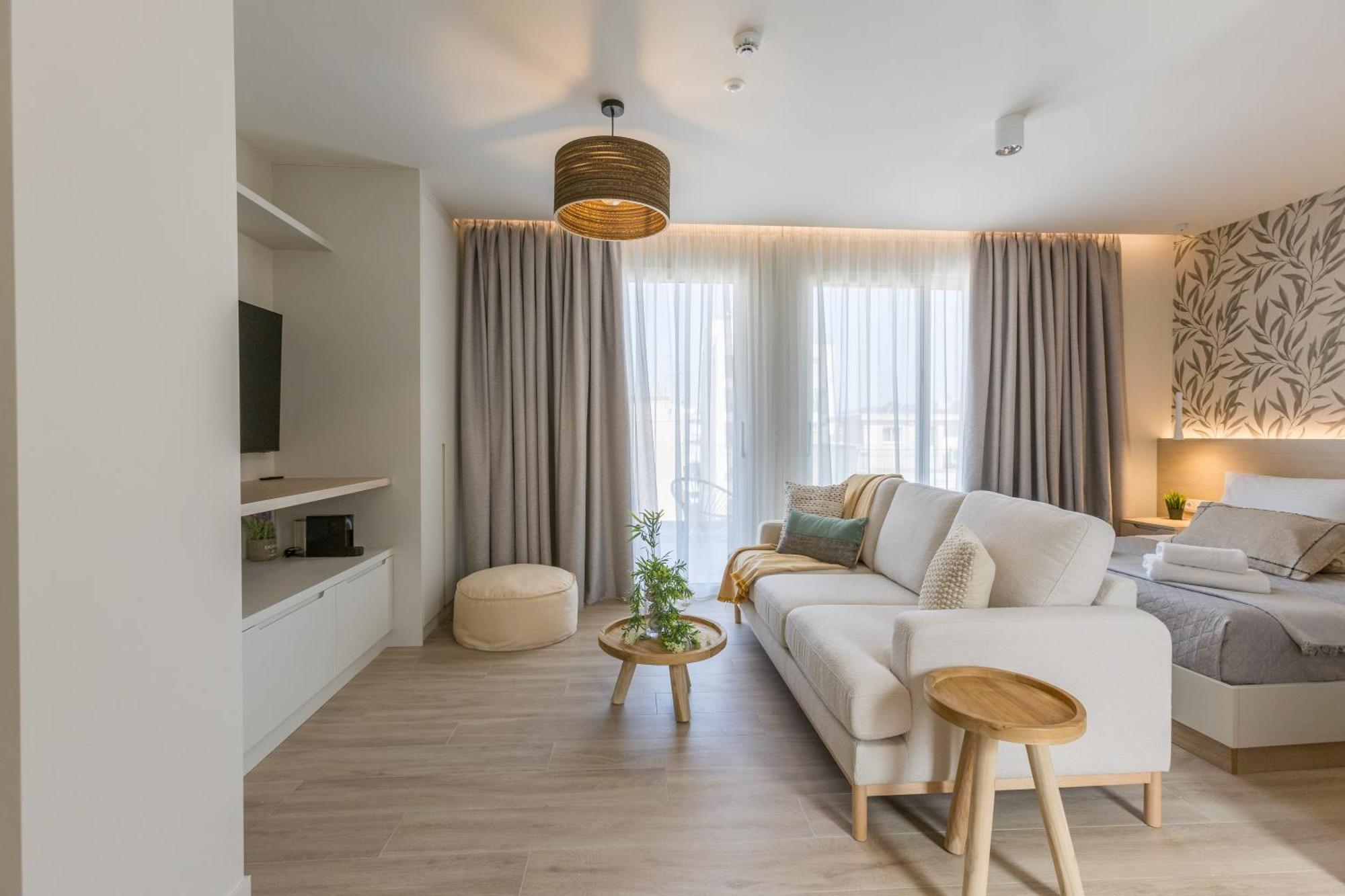 The Mediterranean Suites Piraeus Luaran gambar
