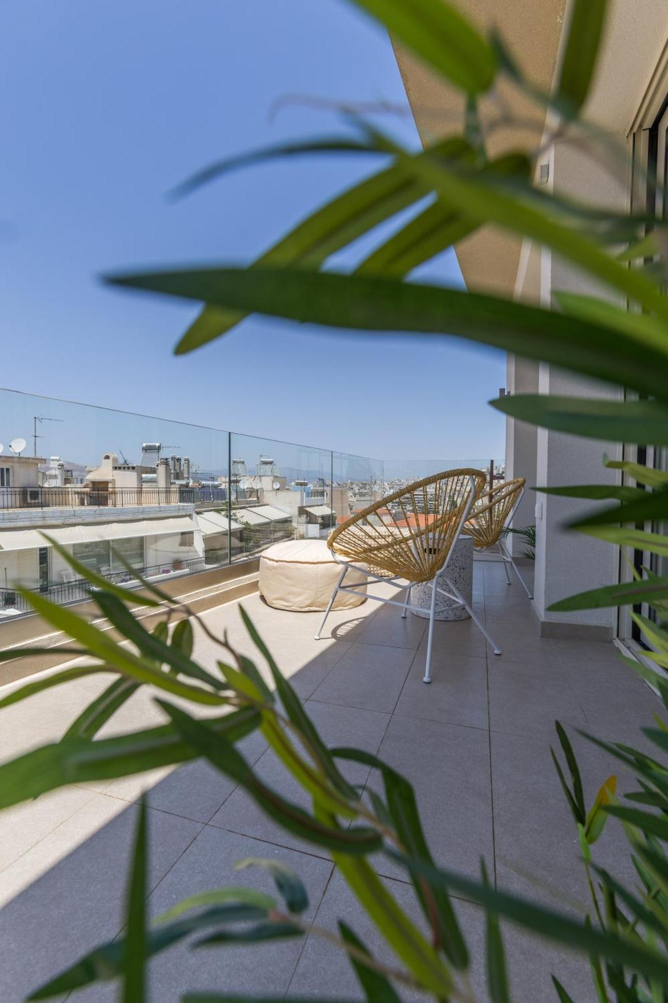 The Mediterranean Suites Piraeus Luaran gambar