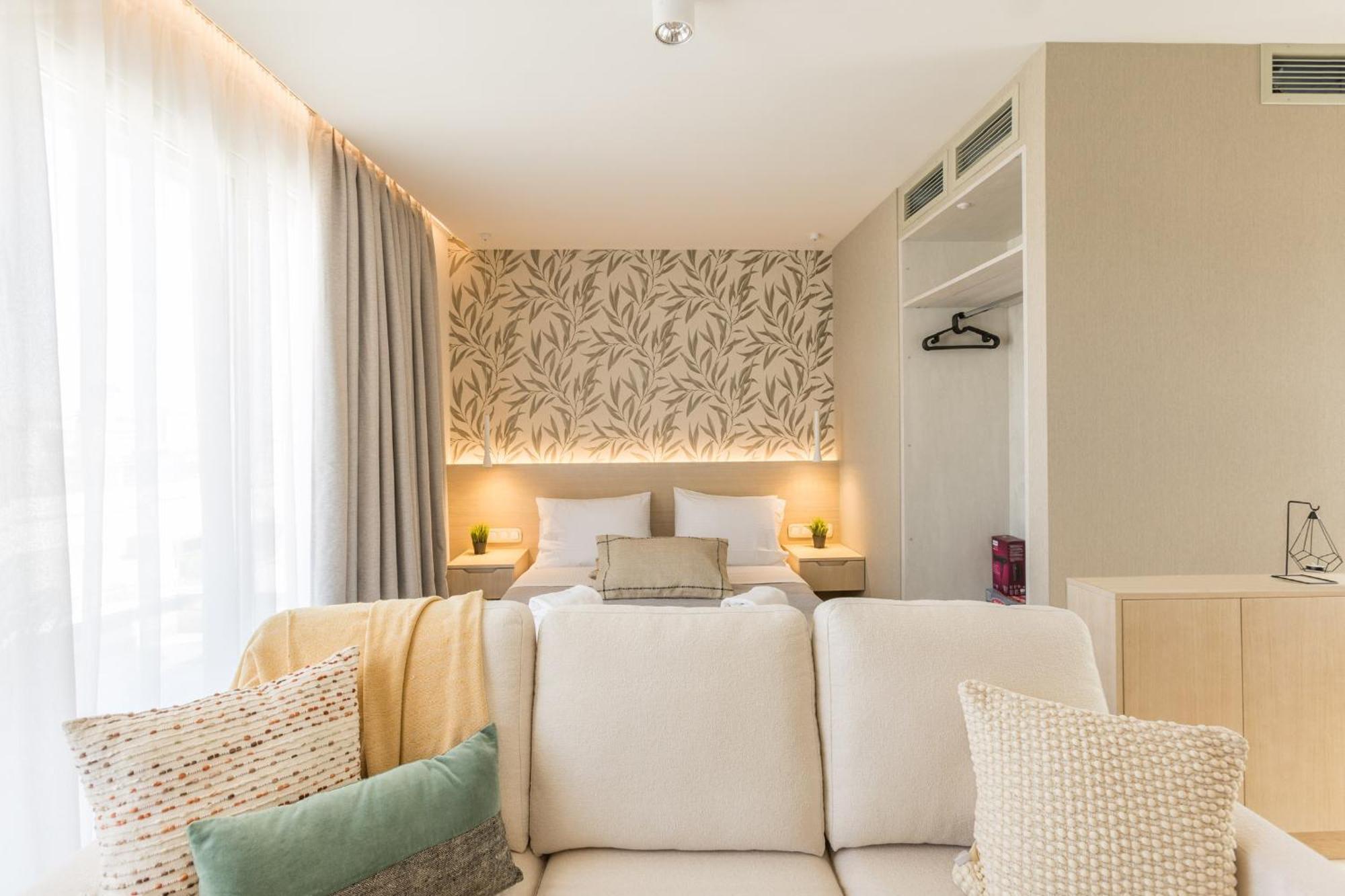 The Mediterranean Suites Piraeus Luaran gambar